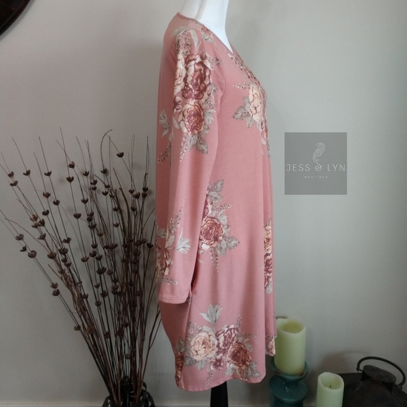 🆕Floral Swing Dress w/Pockets - Picture 4 of 16